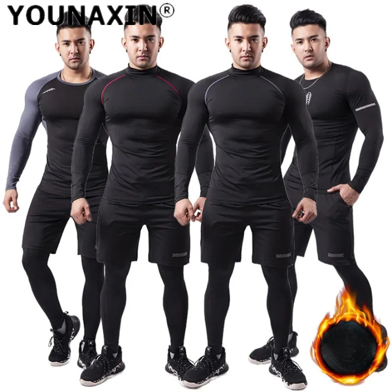 T Shirt Tight Fit - Tuta sportiva calda da uomo in
