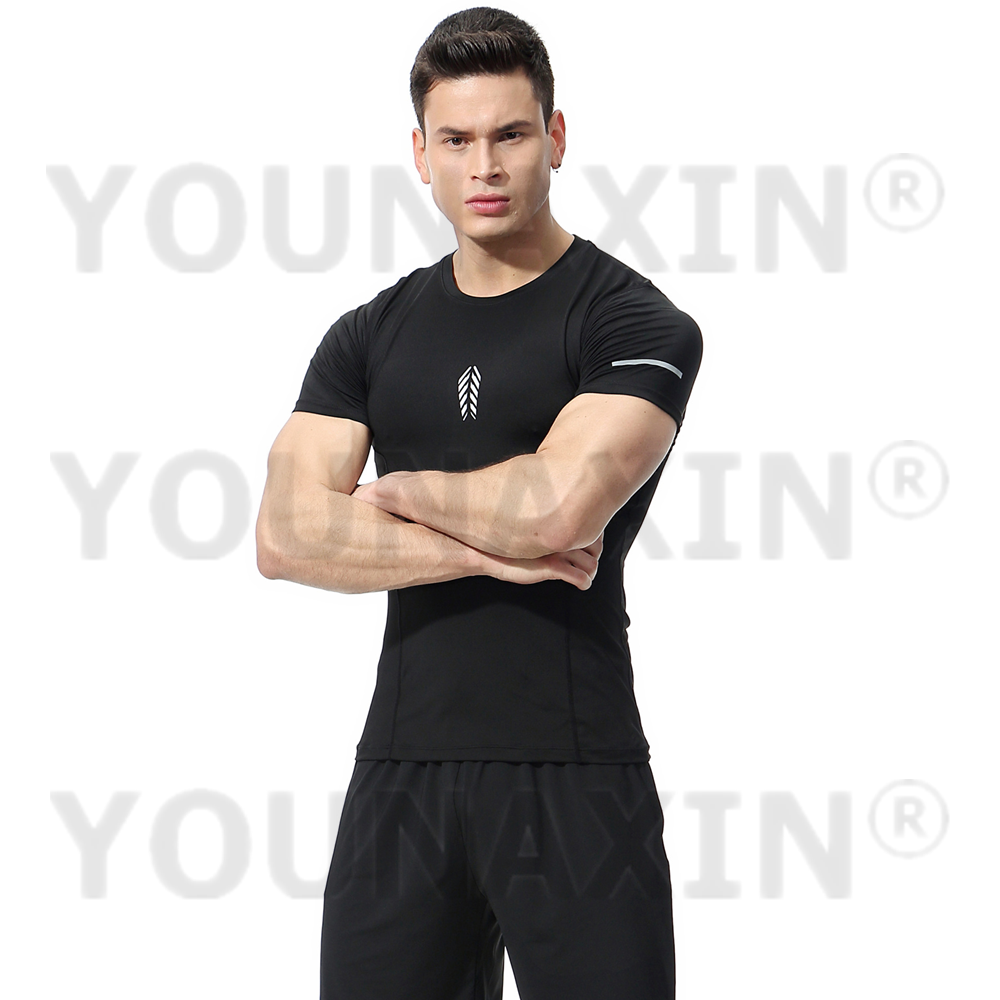 T-shirt a maniche corte da uom - T Shirt Tight Fit recensione e prezzo